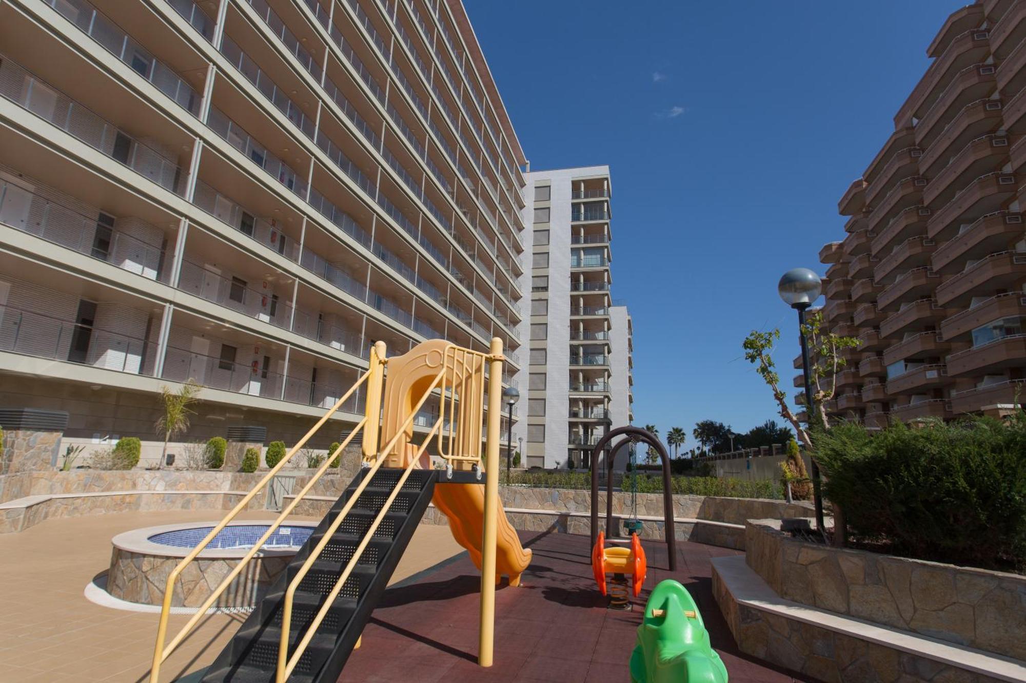 Apartamentos Be Suites Primera Linea 오로페사델마르 객실 사진