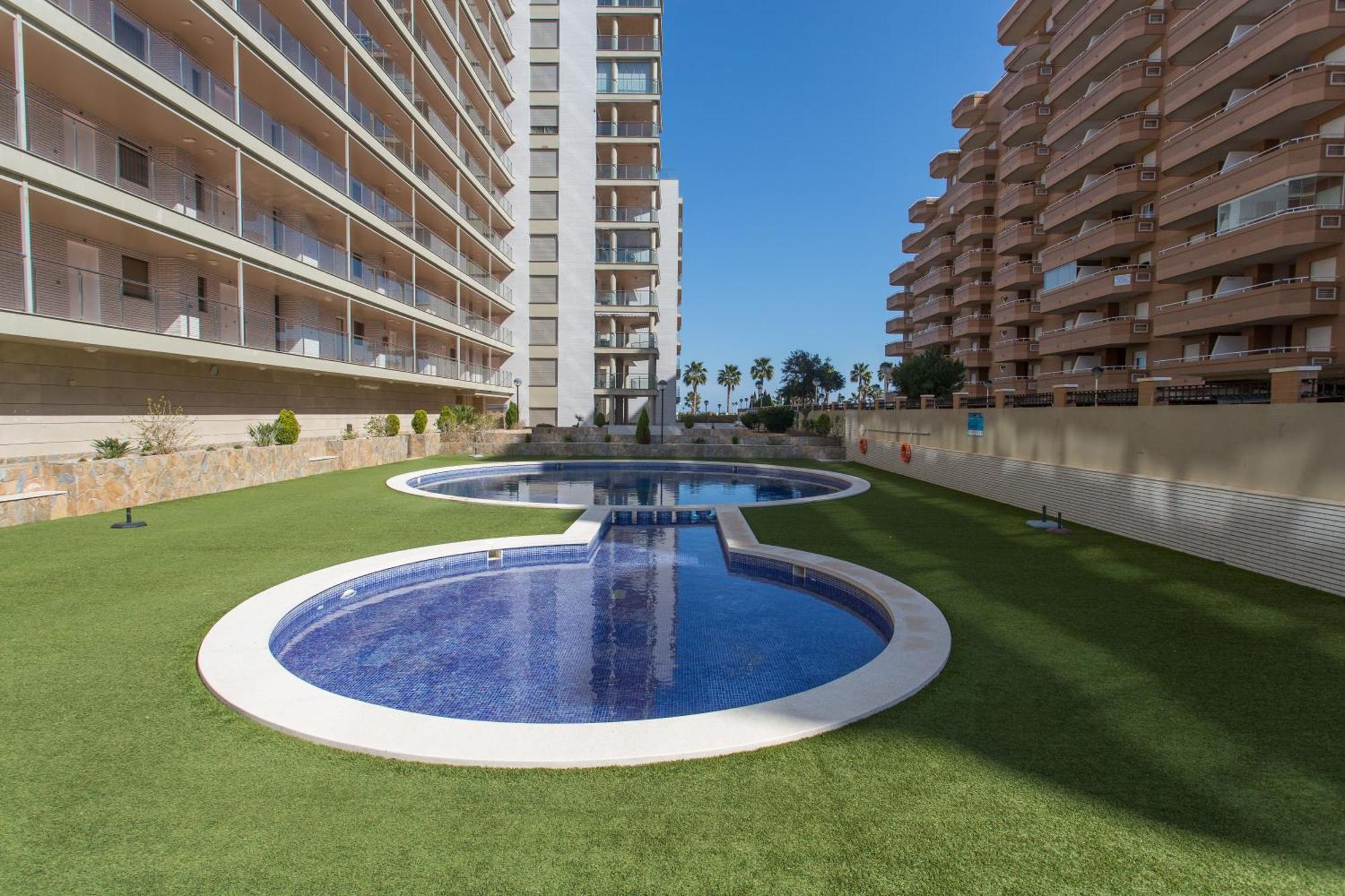 Apartamentos Be Suites Primera Linea 오로페사델마르 객실 사진